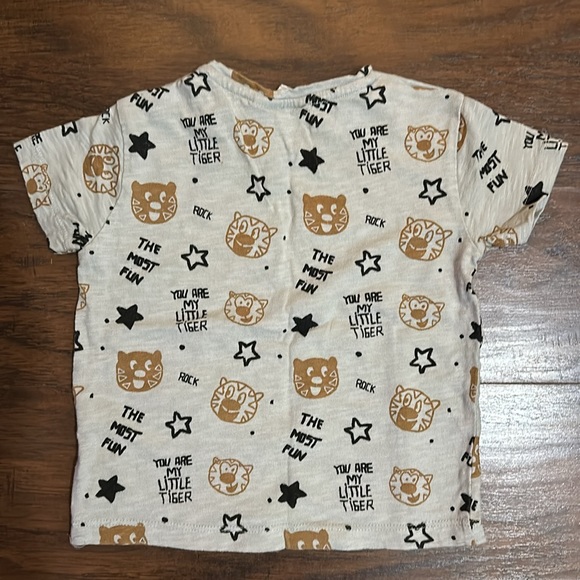 Zara 2-3T Tee Shirt. - Picture 2 of 3